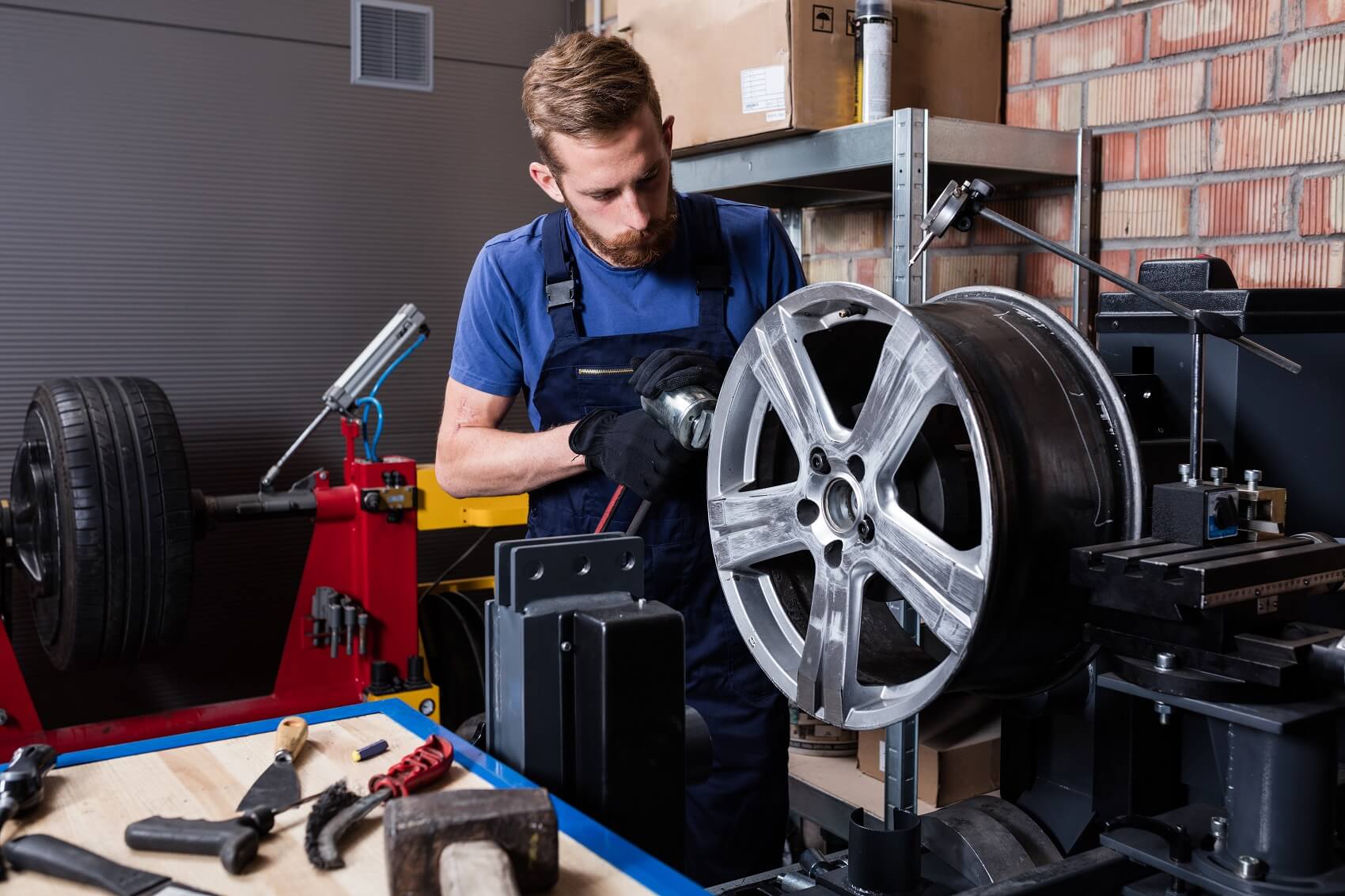 wheel Mechanic